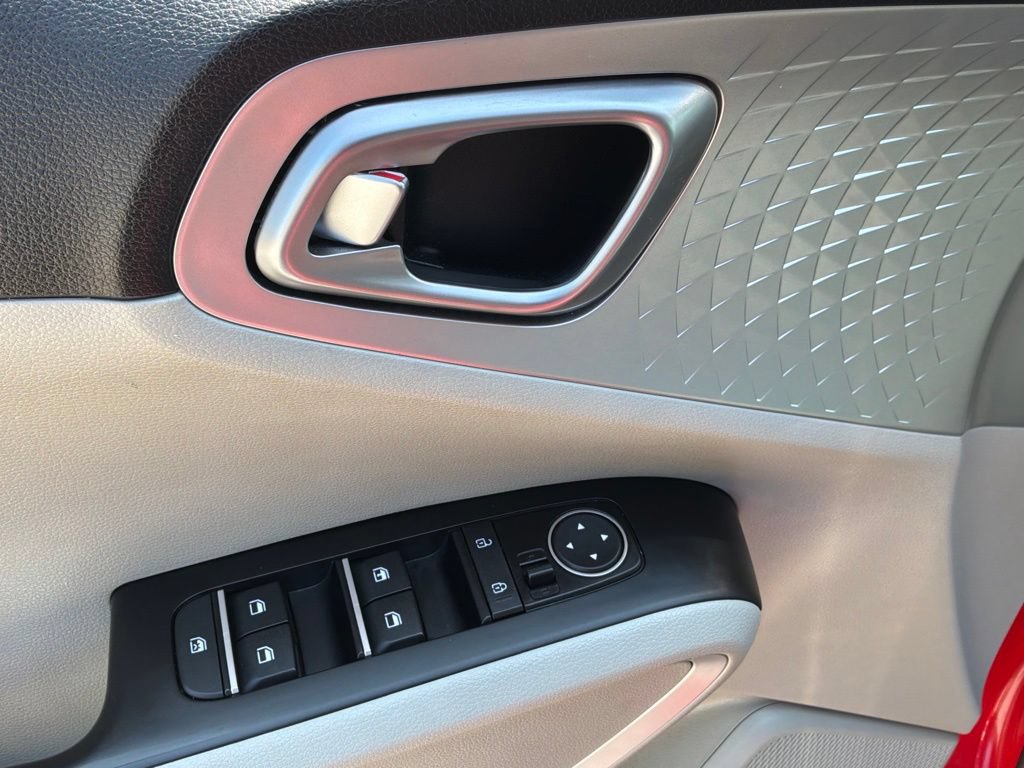 Used 2022 Kia Soul LX FWD image 21