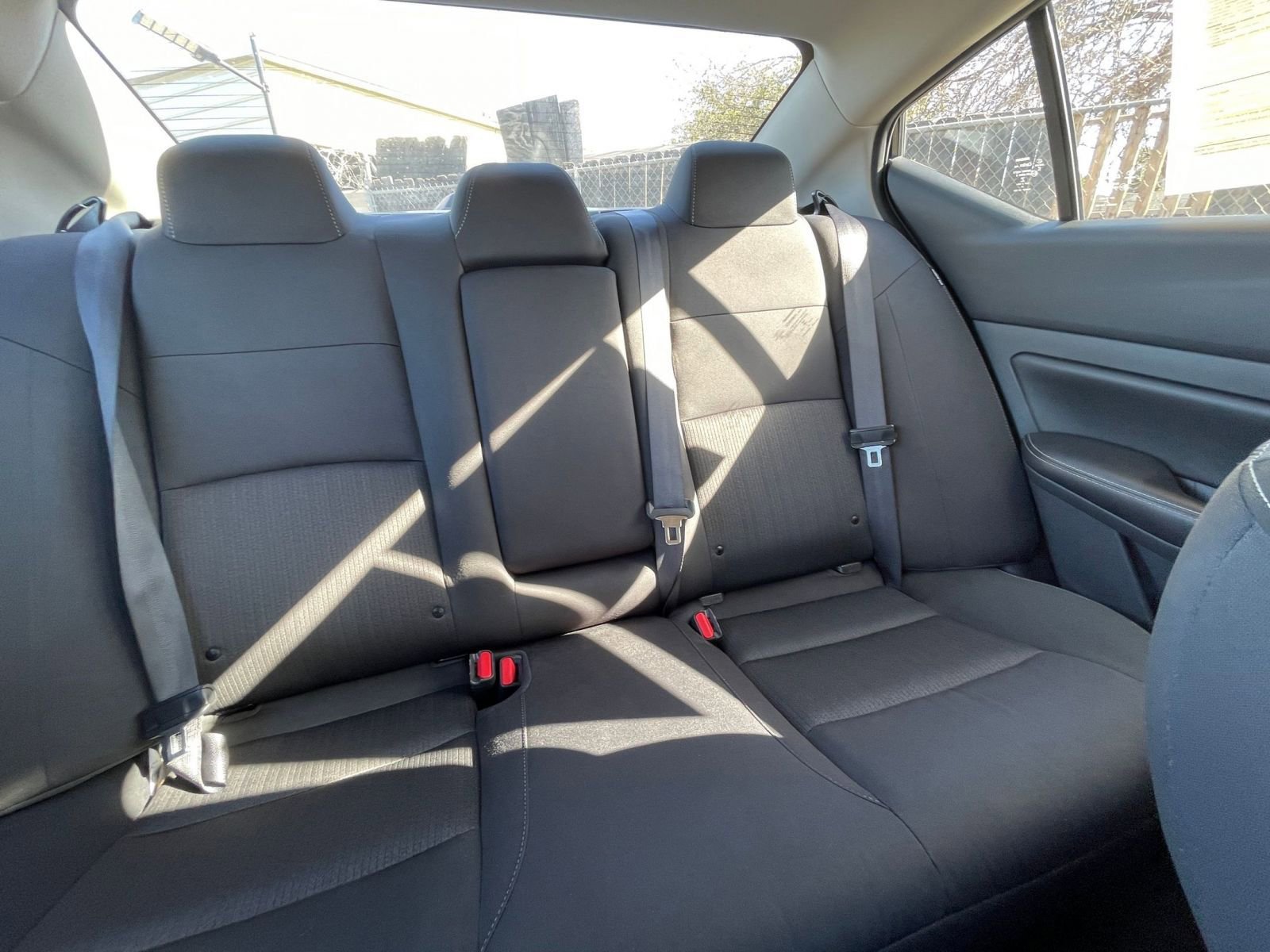 Used 2025 Nissan Altima 2.5 SV FWD image 38