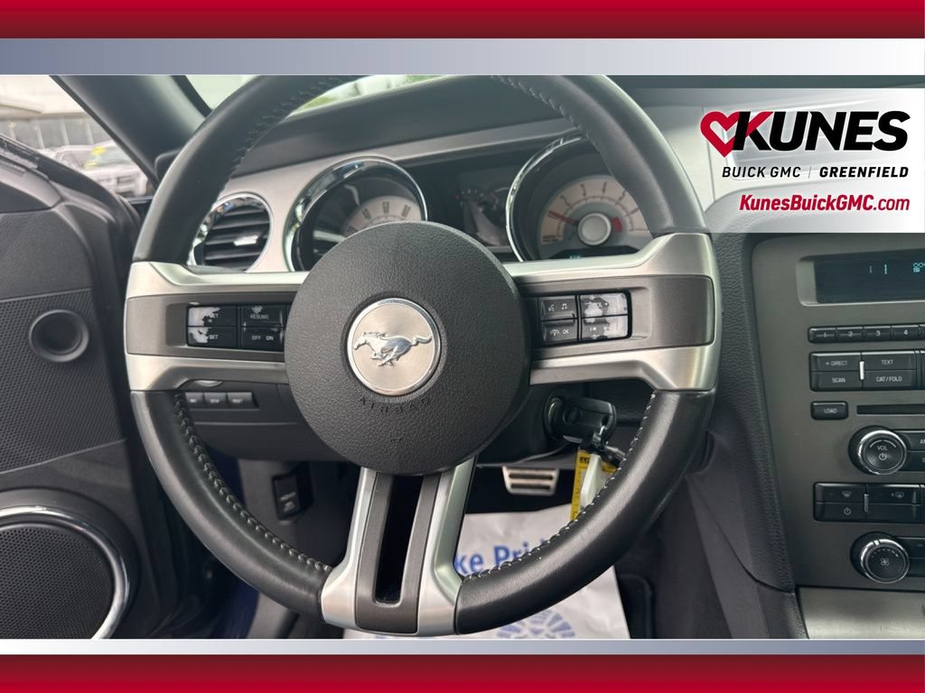 Used 2010 Ford Mustang Coupe RWD image 20