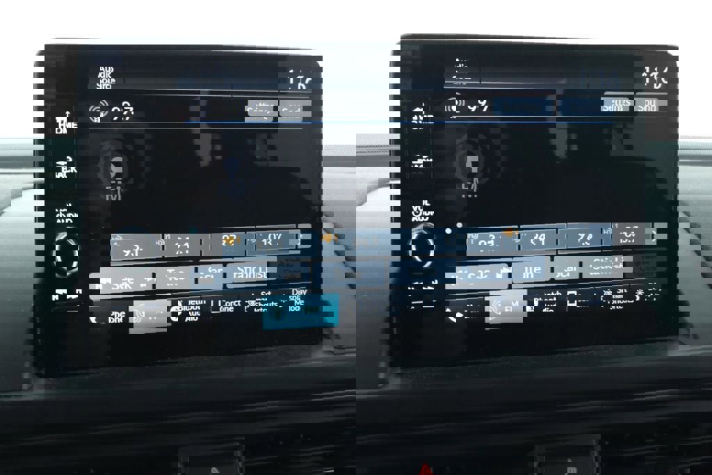 Used 2025 Honda Pilot TrailSport image 16