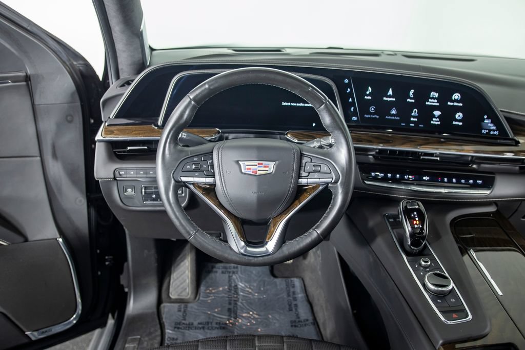 Used 2022 Cadillac Escalade Sport Platinum w/ Heavy-Duty Trailer Package AWD/4WD image 35