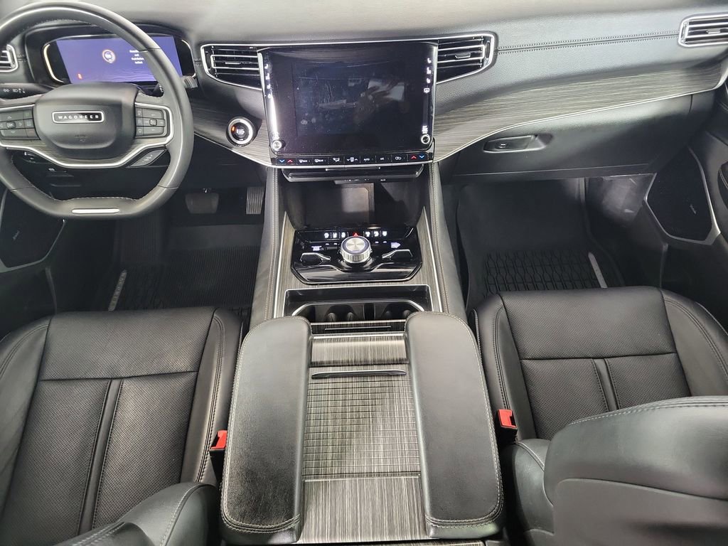 Used 2024 Jeep Wagoneer Series III w/ Premium Group I image 13