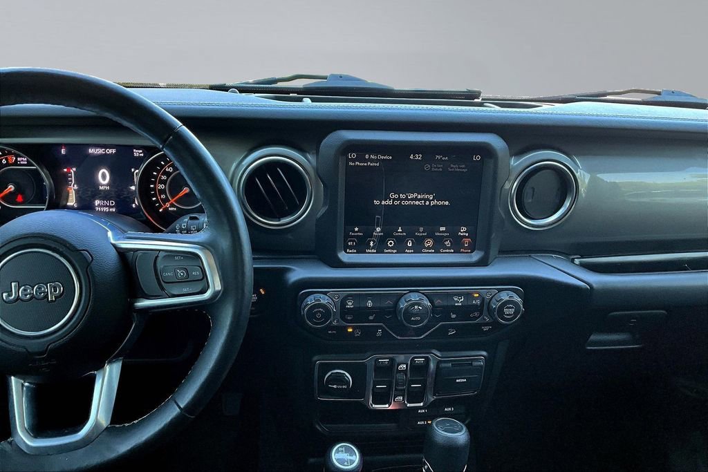 Used 2019 Jeep Wrangler Unlimited Sahara AWD/4WD image 12