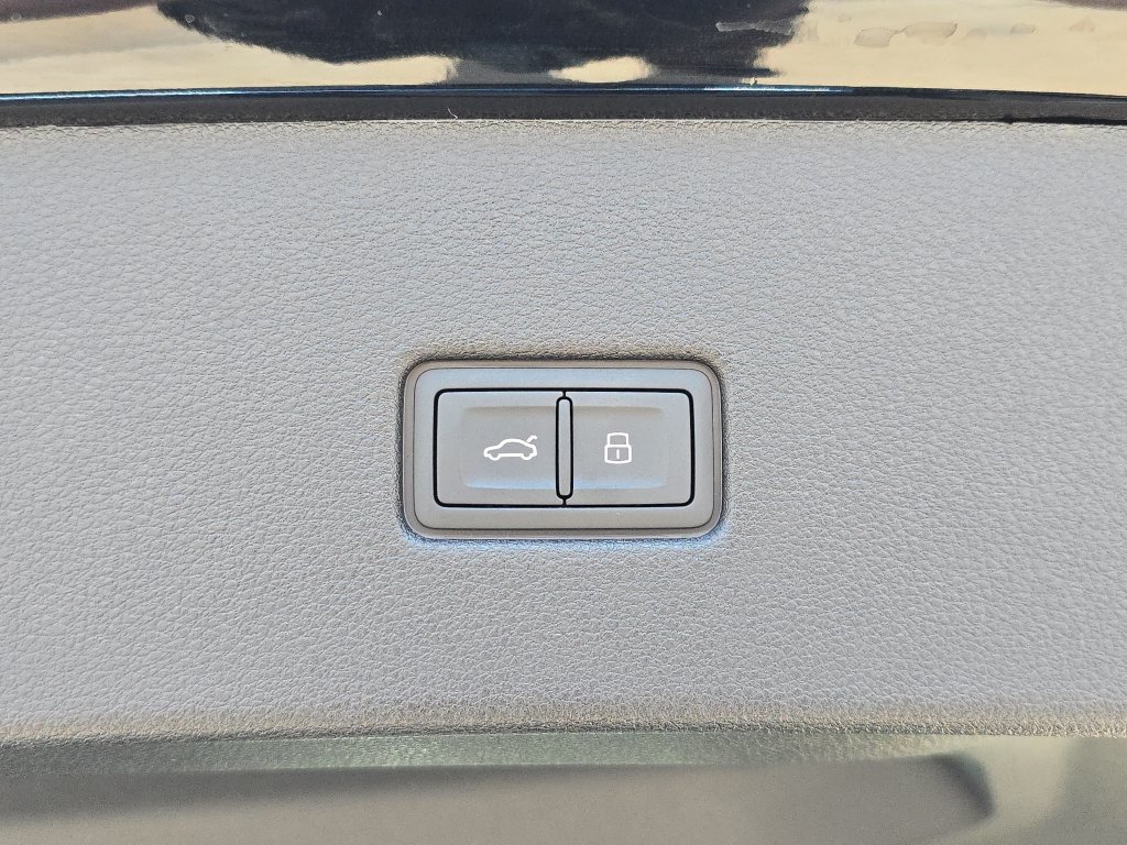 New 2026 Audi Q8 Prestige AWD/4WD image 13