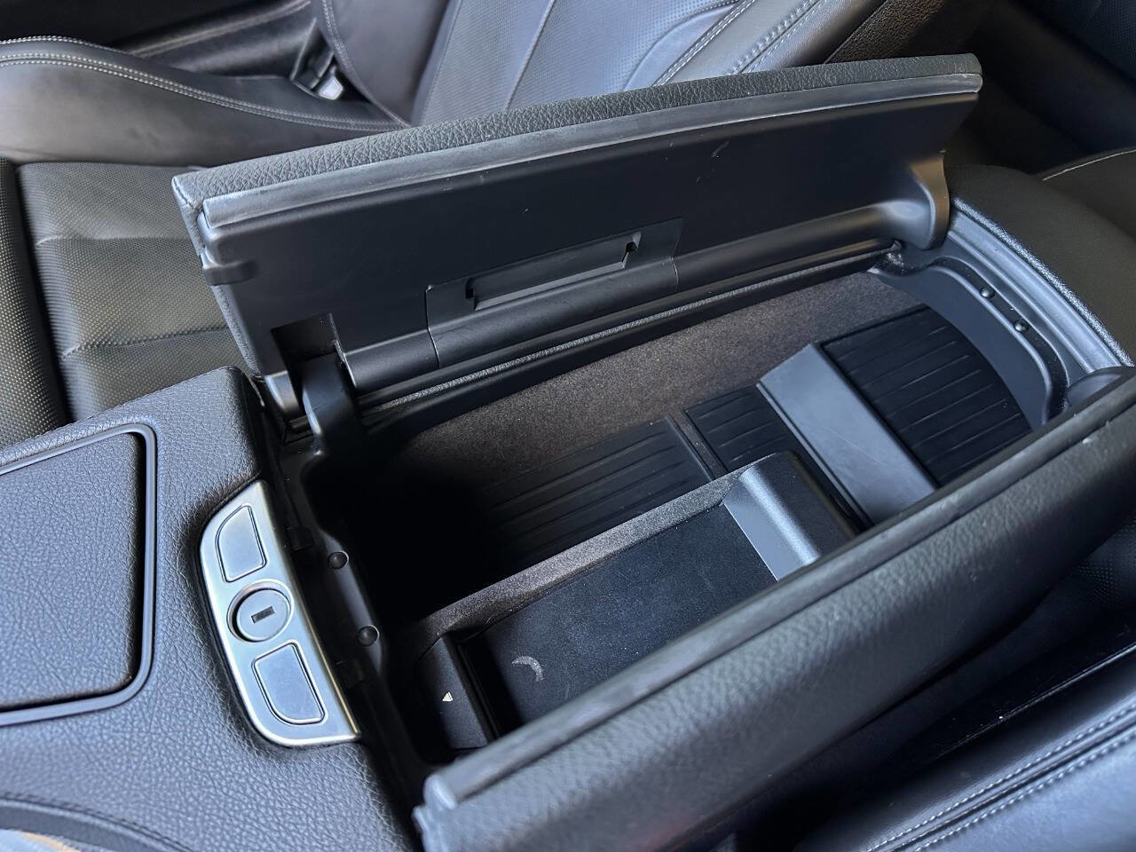 Used 2016 BMW M6 Coupe image 54