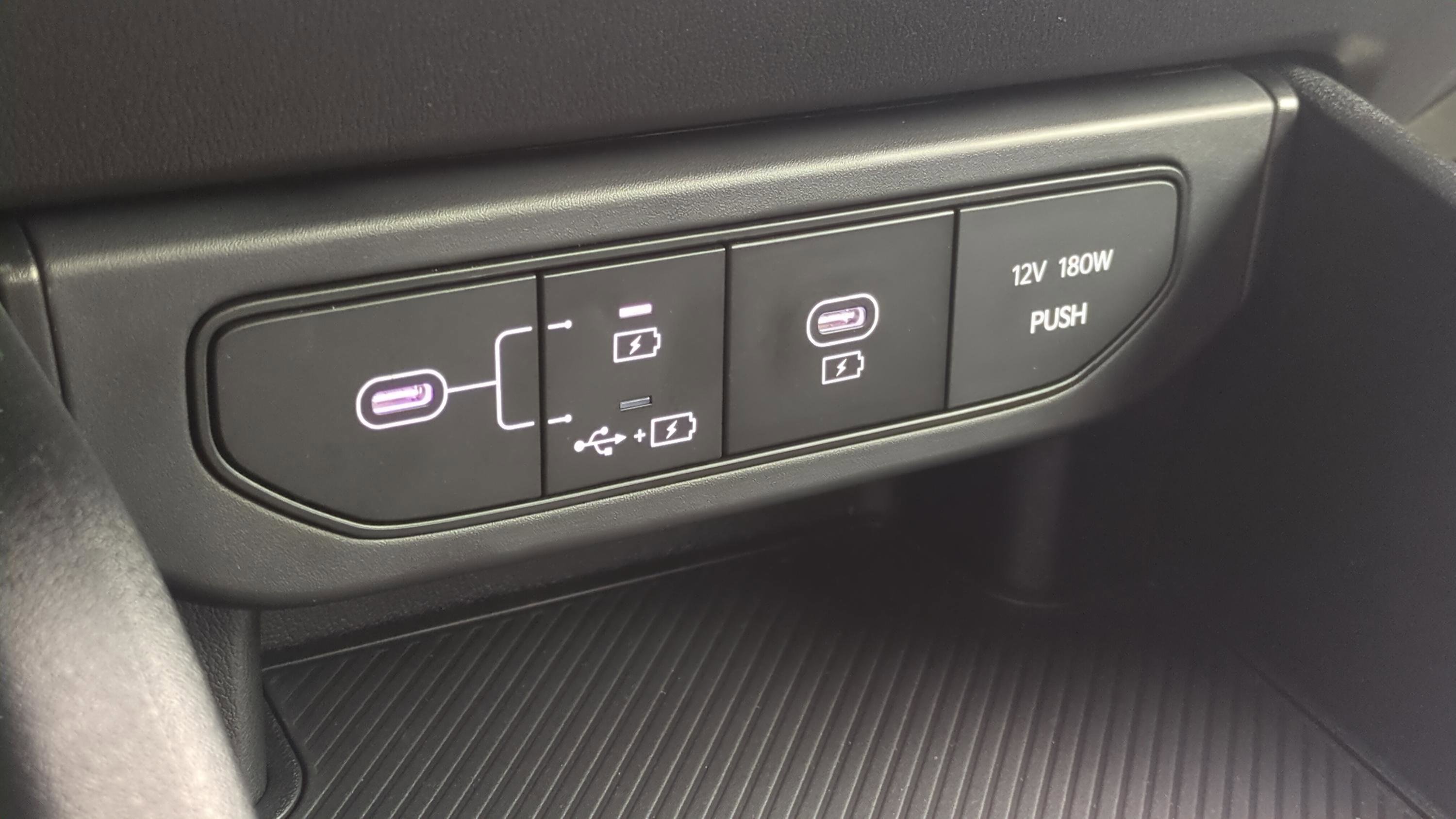 New 2026 Kia K4 LX FWD image 19