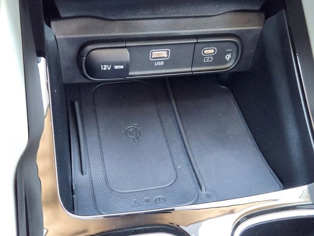 Used 2025 Kia Telluride EX w/ EX Captain's Chair Package image 20