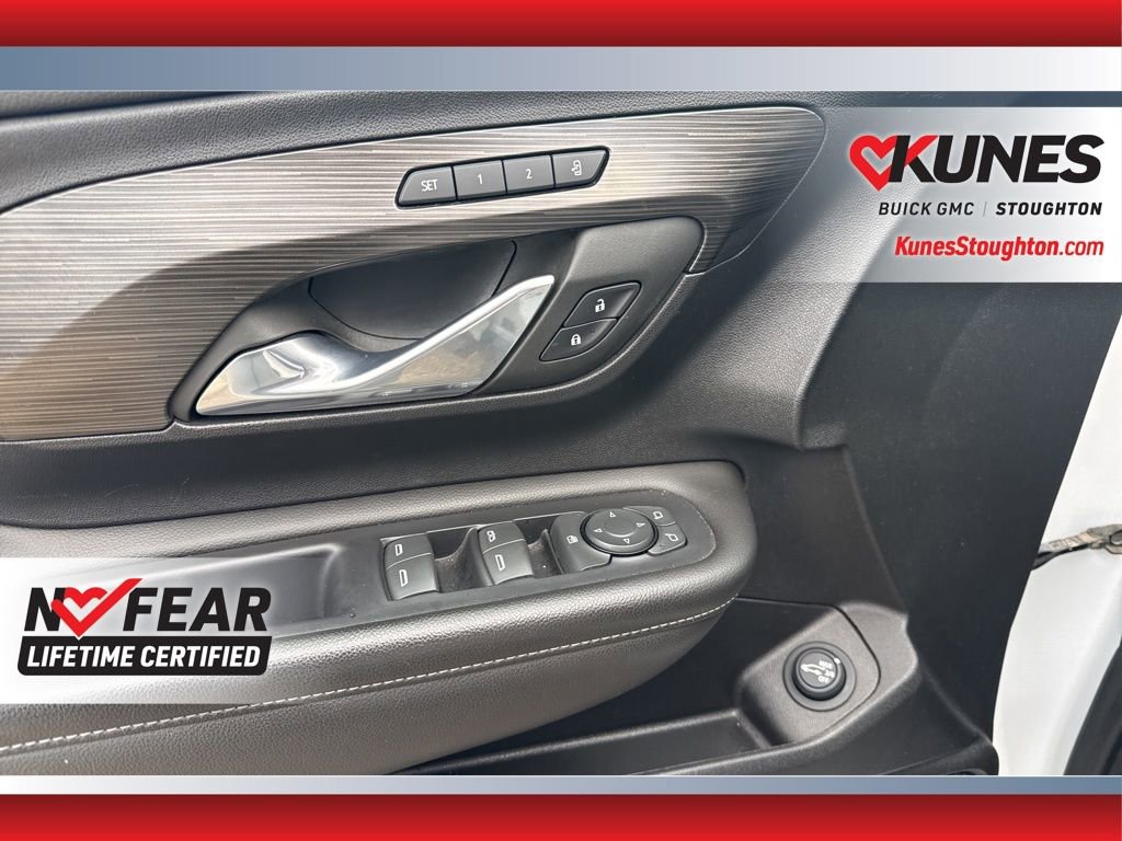 Used 2023 GMC Terrain SLT image 20