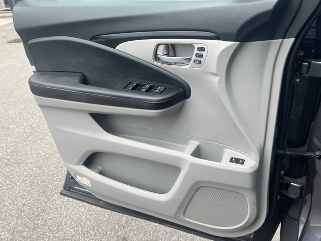Used 2020 Honda Pilot Touring image 35
