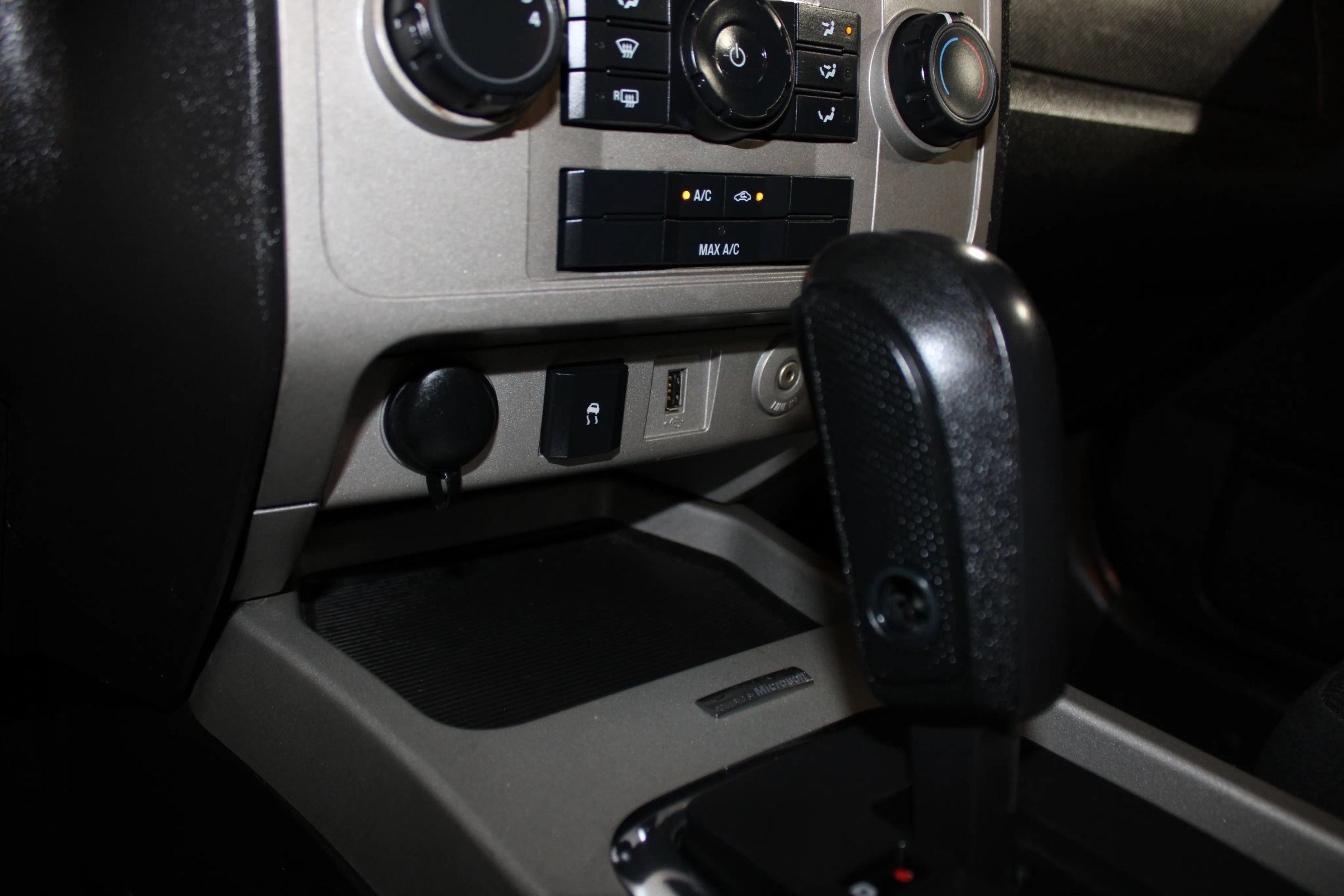 Used 2010 Ford Escape XLT FWD image 15