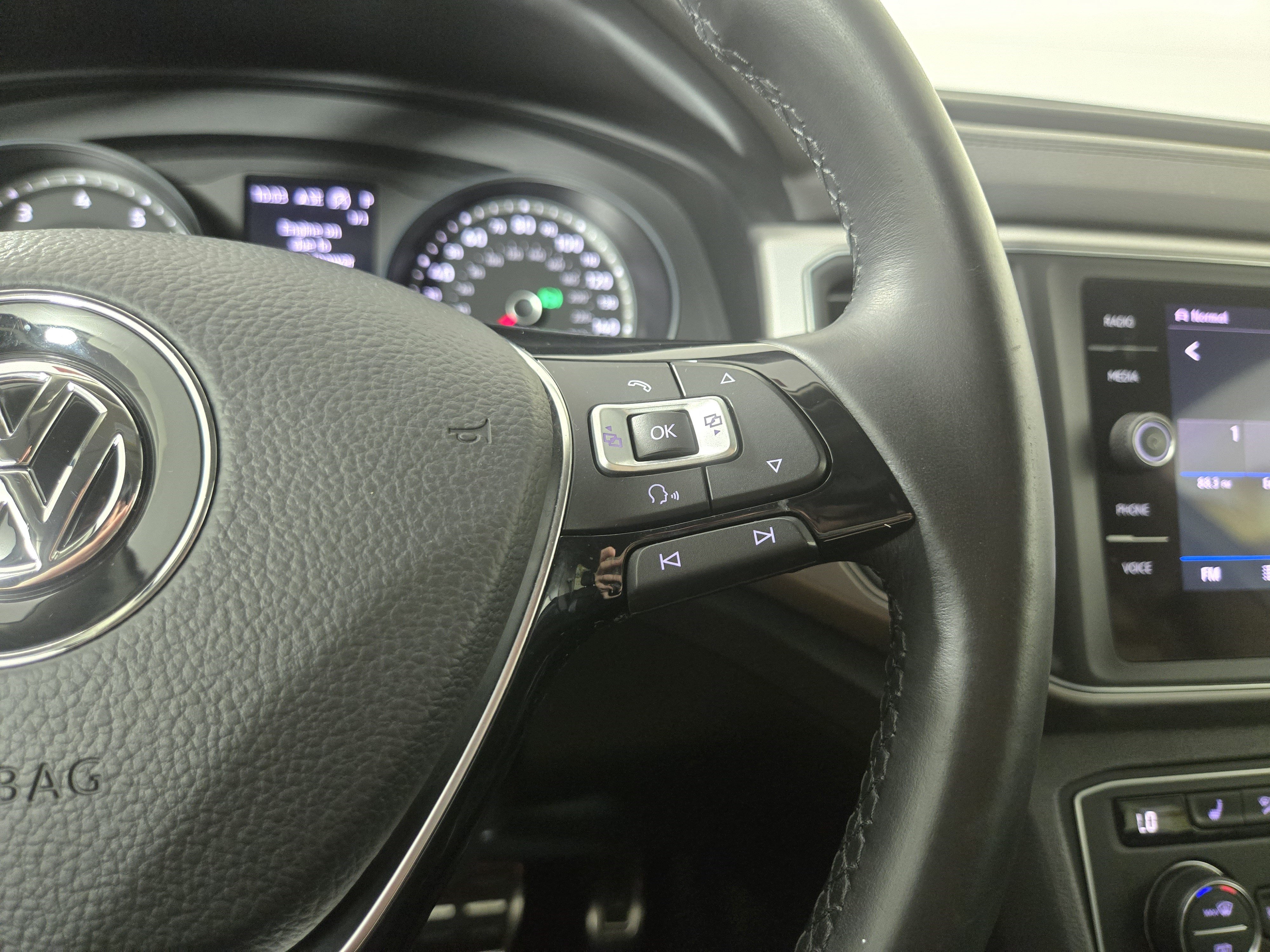 Used 2018 Volkswagen Atlas SE AWD/4WD image 17
