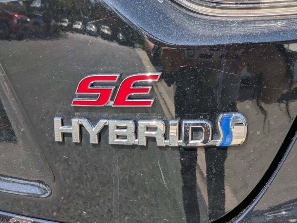 Used 2023 Toyota Corolla SE image 13