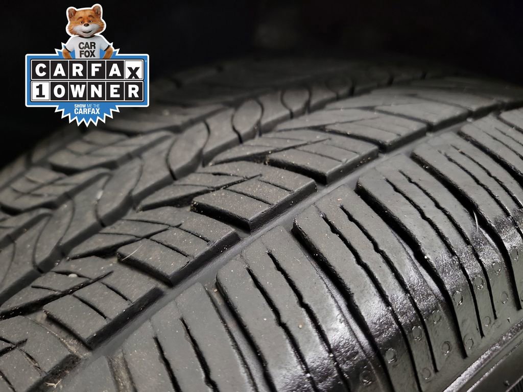 Used 2017 Ford Escape SE w/ SE Leather Comfort Package image 11