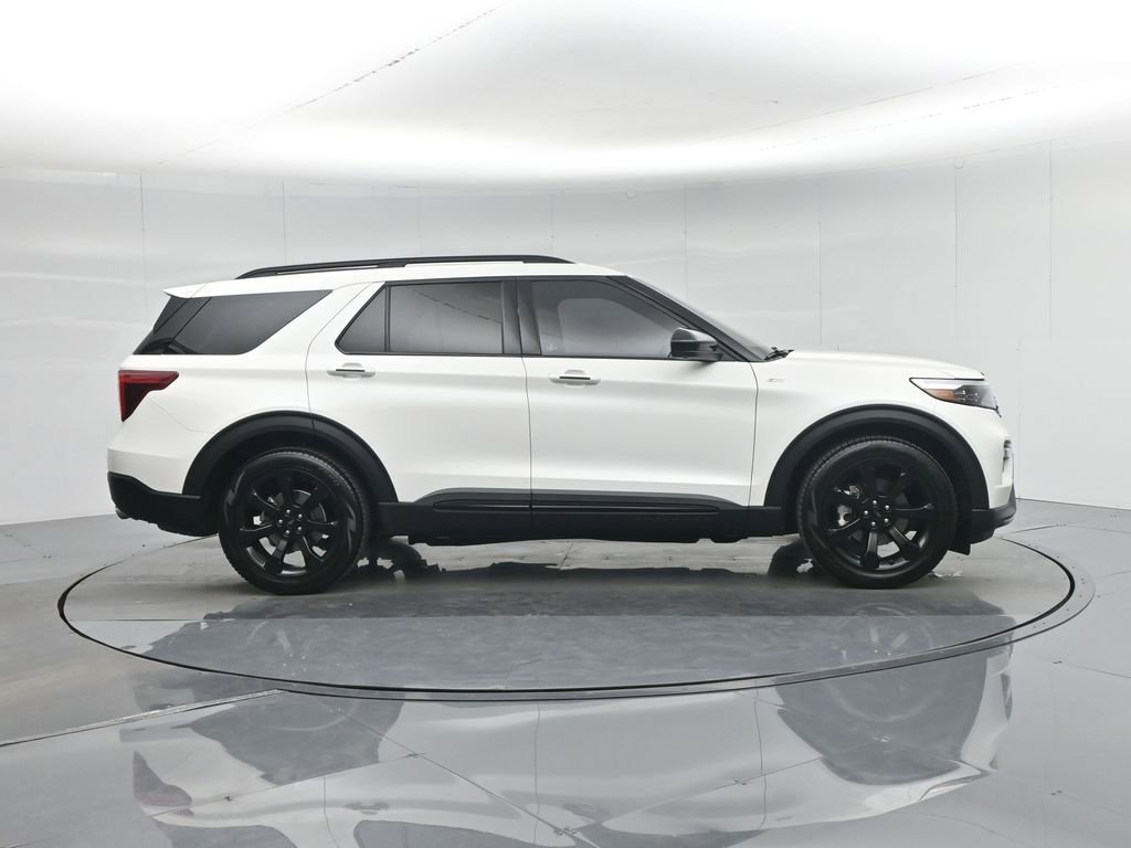 Certified 2023 Ford Explorer ST-Line w/ Class IV Trailer Tow Package image 20