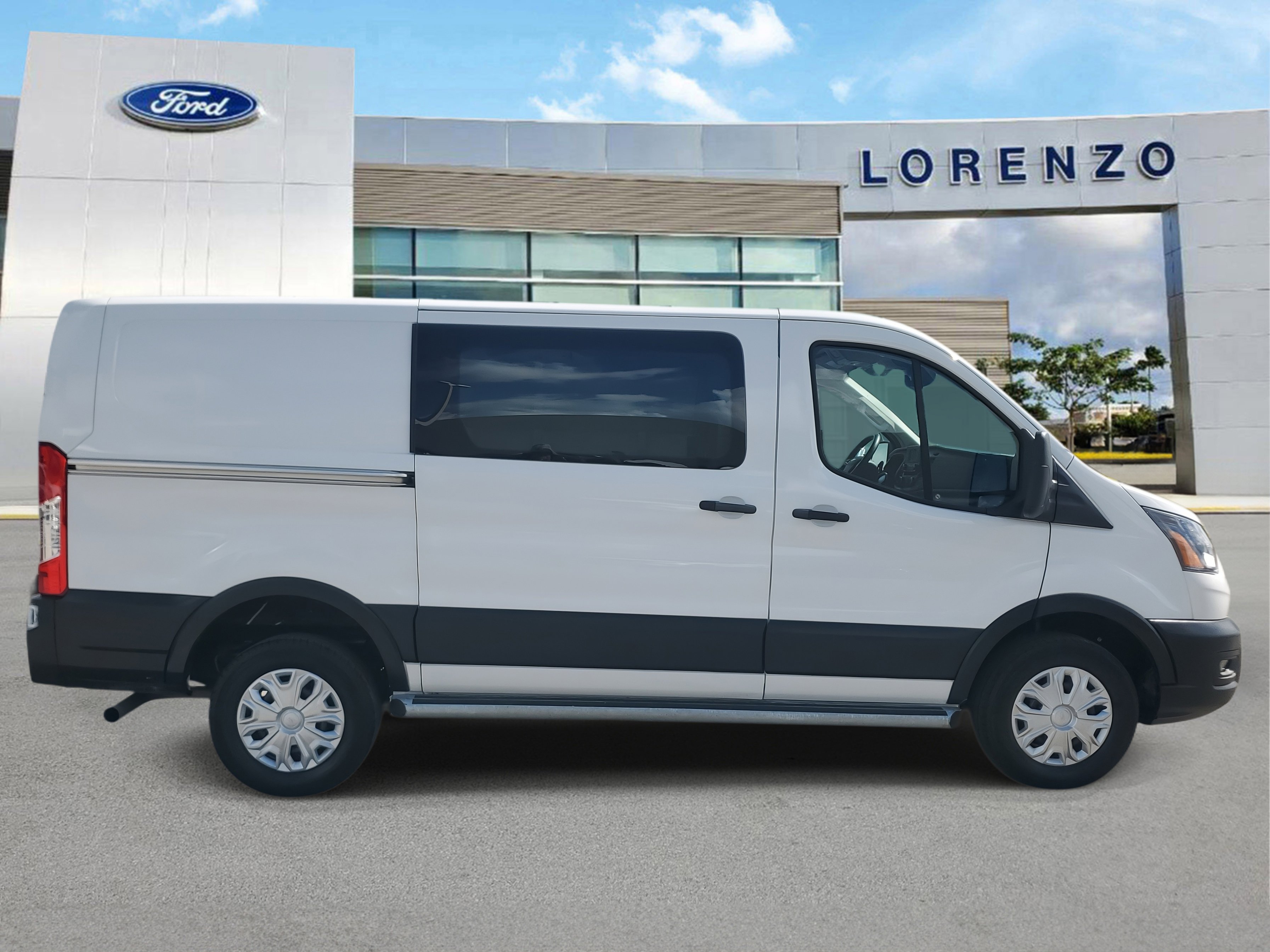 Used 2024 Ford Transit 250 Low Roof w/ Exterior Upgrade Package image 4