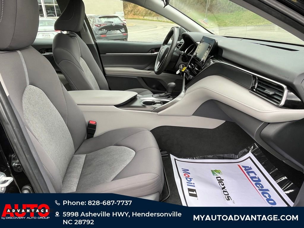 Used 2021 Toyota Camry LE FWD image 26