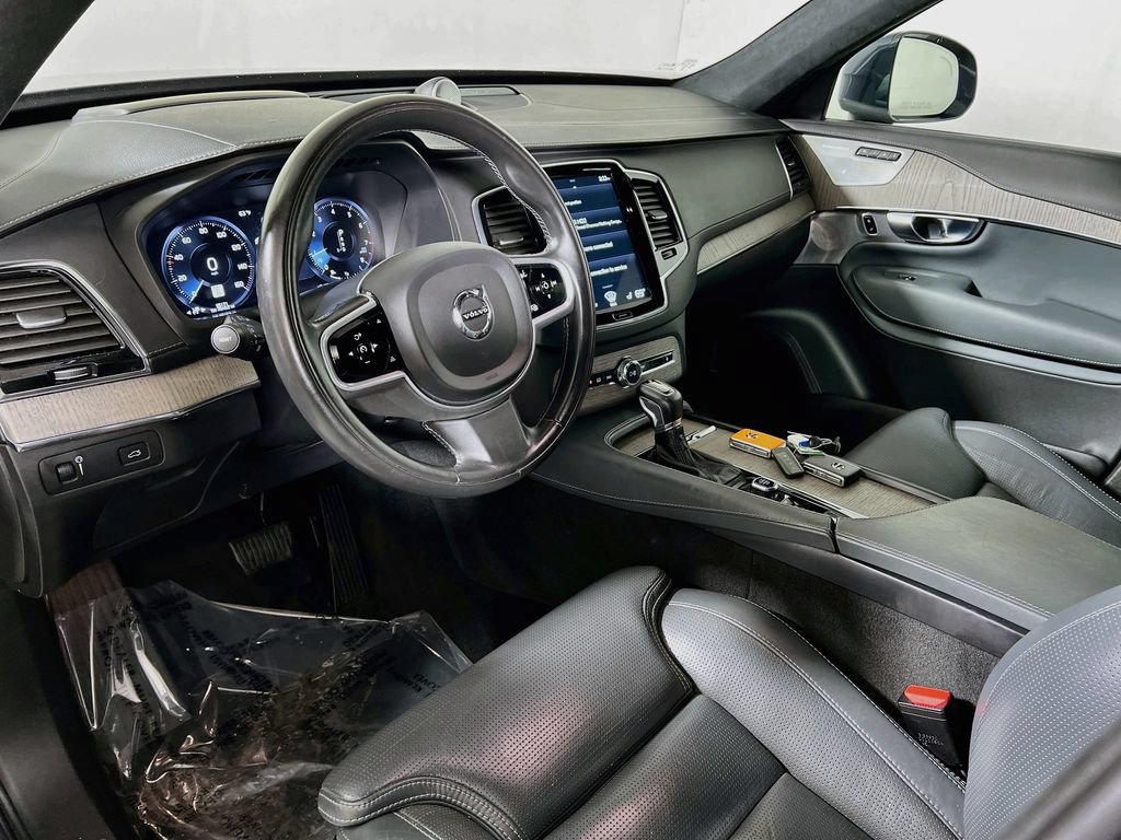 Used 2021 Volvo XC90 T6 Inscription w/ Lounge Package AWD/4WD image 9