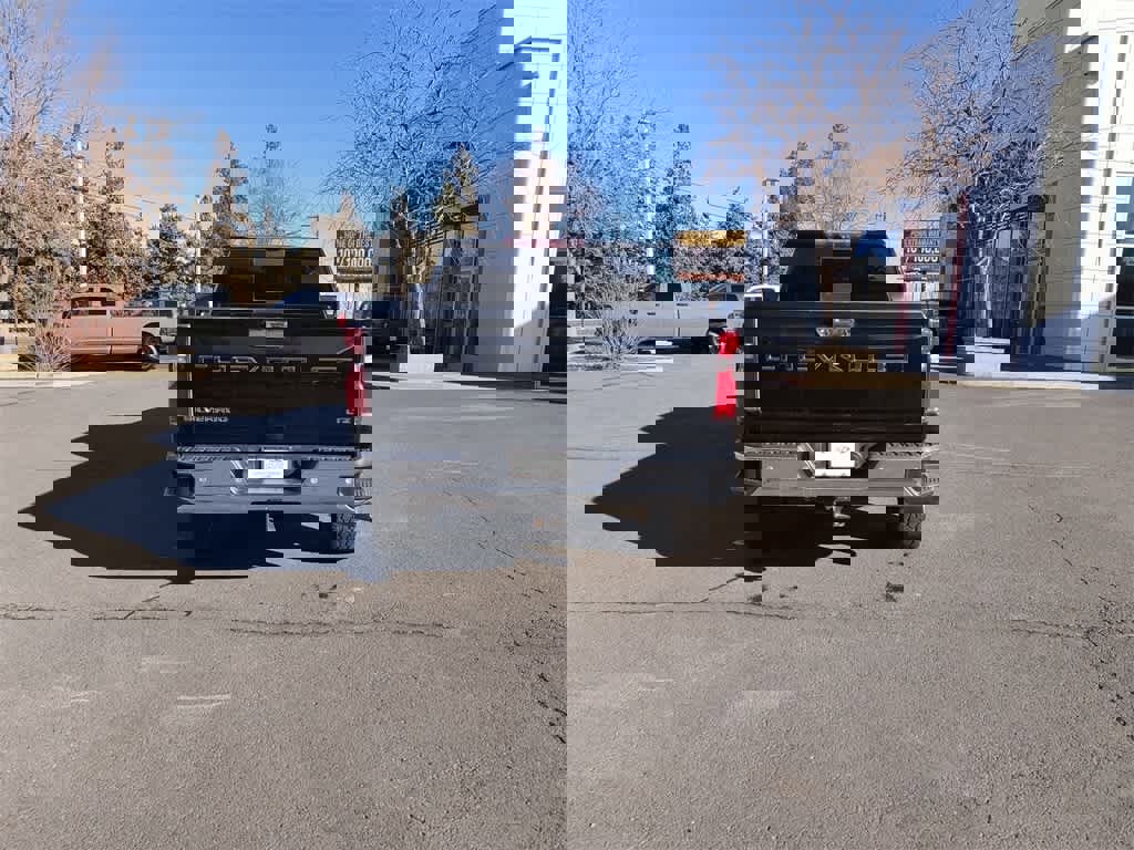 Used 2020 Chevrolet Silverado 2500 LTZ w/ LTZ Premium Package image 5