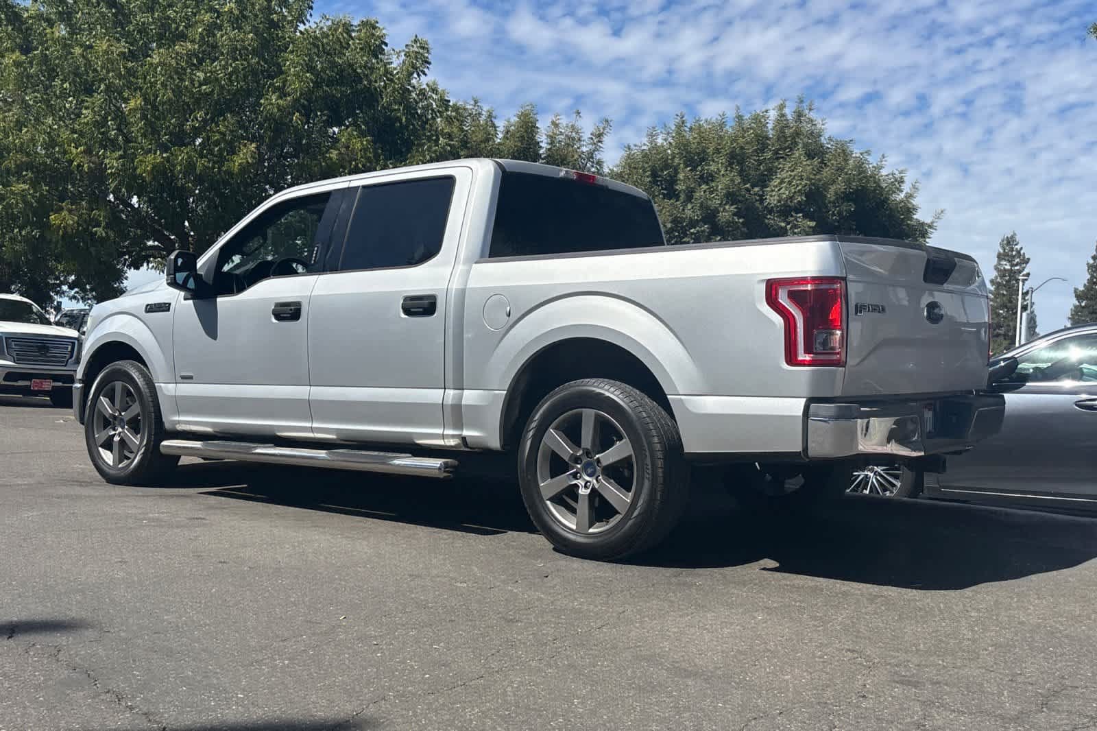 Used 2015 Ford F150 XLT w/ Equipment Group 301A Mid RWD image 7