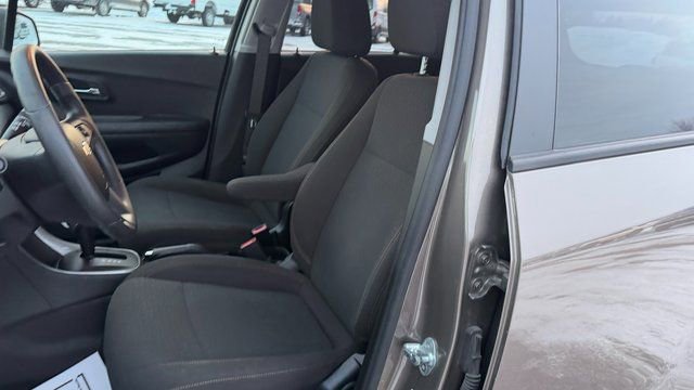 Used 2021 Chevrolet Trax LS w/ Tint and Cruise Package image 19