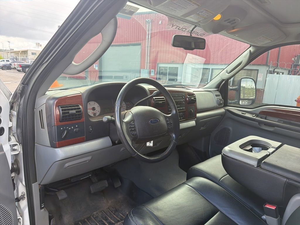 Used 2006 Ford F250 Lariat image 9