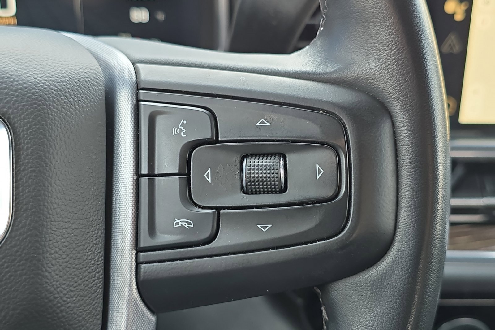 Used 2023 GMC Sierra 1500 Elevation image 37