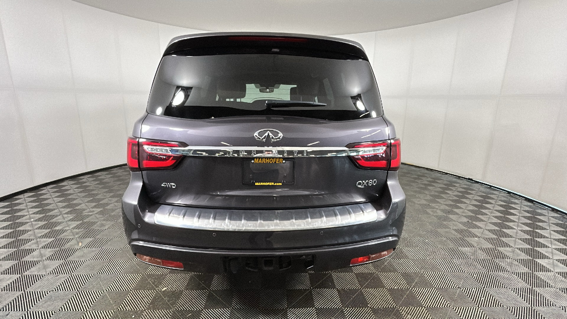 Used 2023 INFINITI QX80 Sensory w/ Cargo Package AWD/4WD image 4