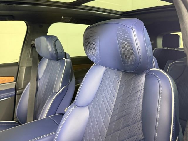 New 2026 Cadillac Vistiq Premium Luxury image 6