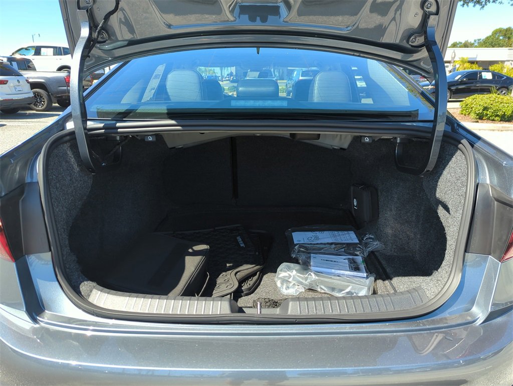 New 2026 Volkswagen Jetta SE image 15