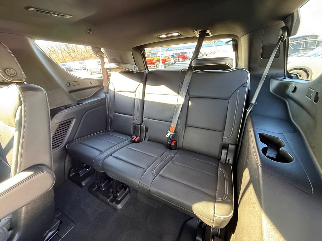 Used 2021 Chevrolet Tahoe Premier w/ Premium Package AWD/4WD image 25