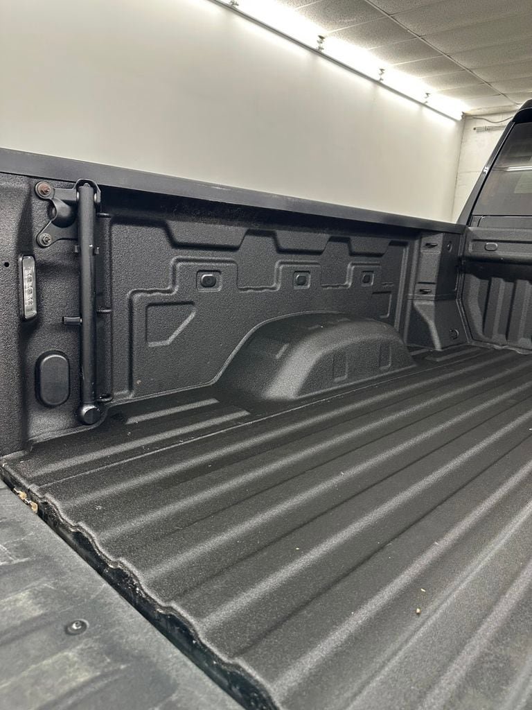 Used 2020 GMC Sierra 2500 SLT w/ SLT Premium Plus Package AWD/4WD image 29