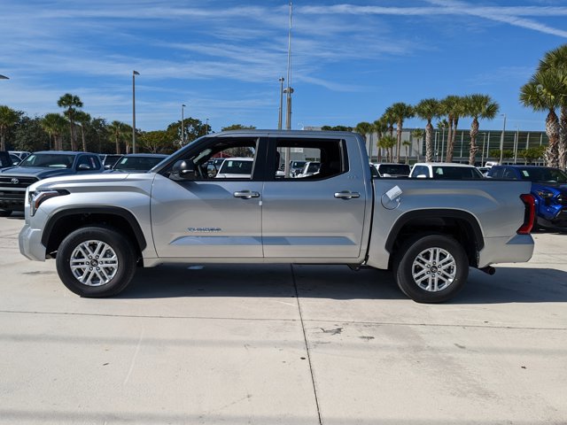 New 2025 Toyota Tundra SR5 image 5