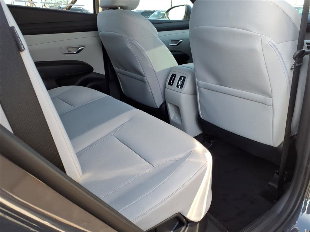 New 2026 Hyundai Tucson SEL image 8