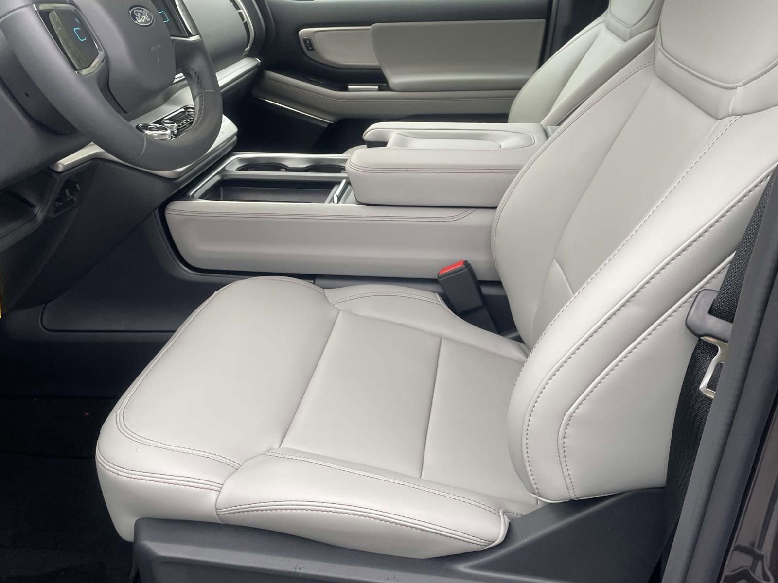 New 2025 Ford Expedition Max Active AWD/4WD image 10