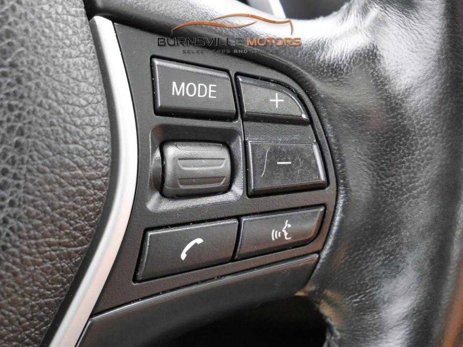 Used 2018 BMW 330i xDrive Sedan w/ Premium Package image 25