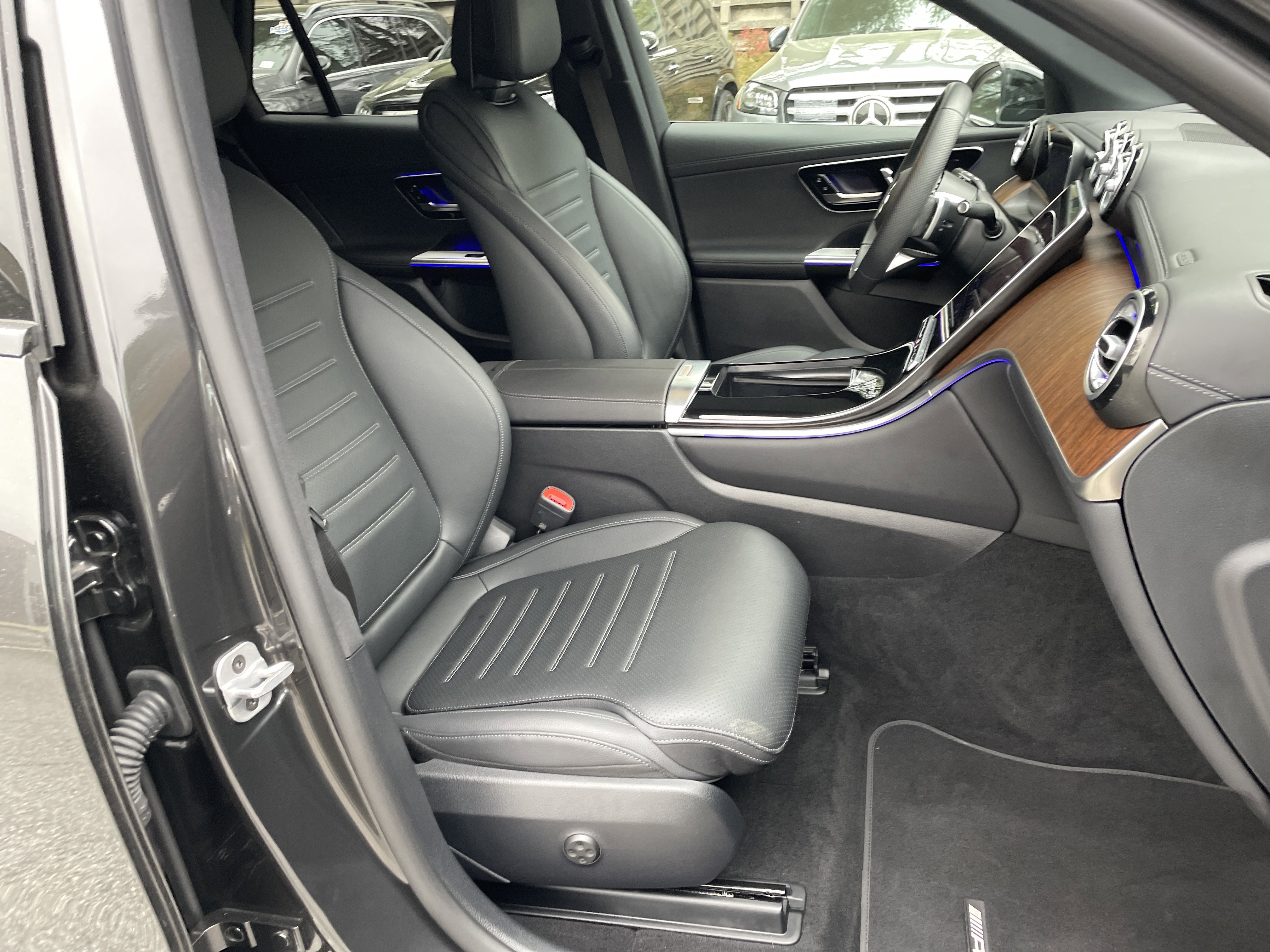 Certified 2025 Mercedes-Benz GLC 300 image 49