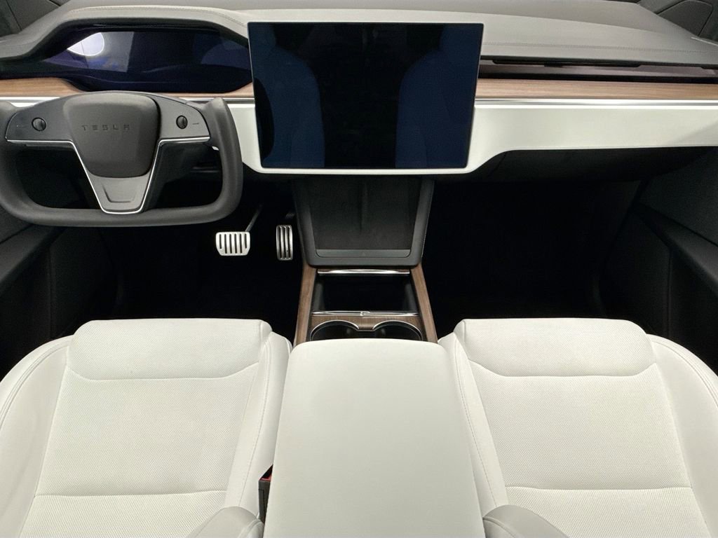 Used 2023 Tesla Model X image 13