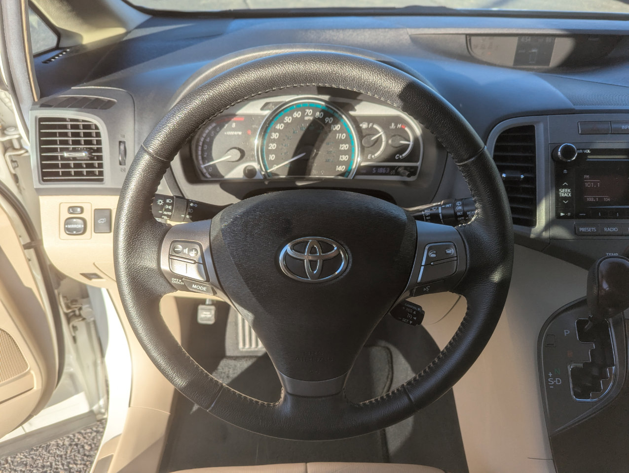 Used 2012 Toyota Venza XLE image 15