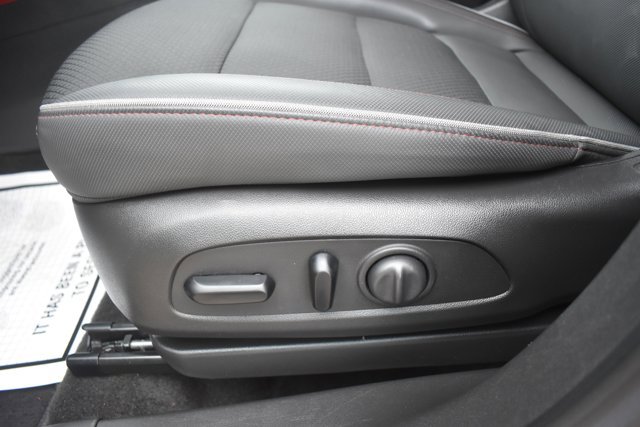 Used 2023 Chevrolet TrailBlazer RS w/ Sun and Liftgate Package image 14