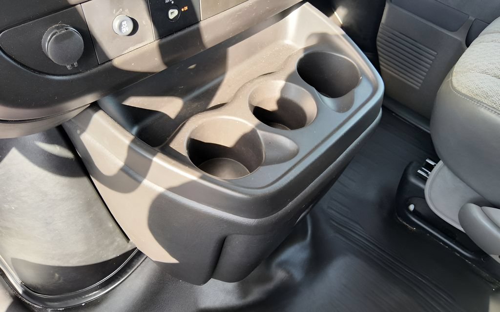 Used 2023 Chevrolet Express 3500 LS RWD image 13