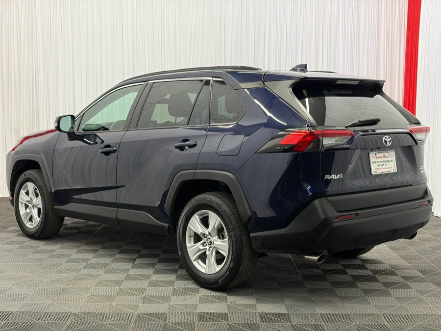 Used 2019 Toyota RAV4 XLE w/ Convenience Package AWD/4WD image 6