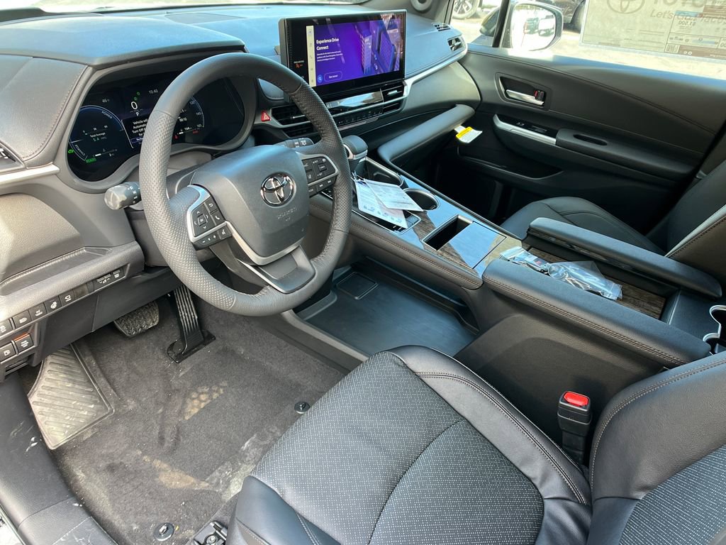 New 2026 Toyota Sienna Platinum image 10