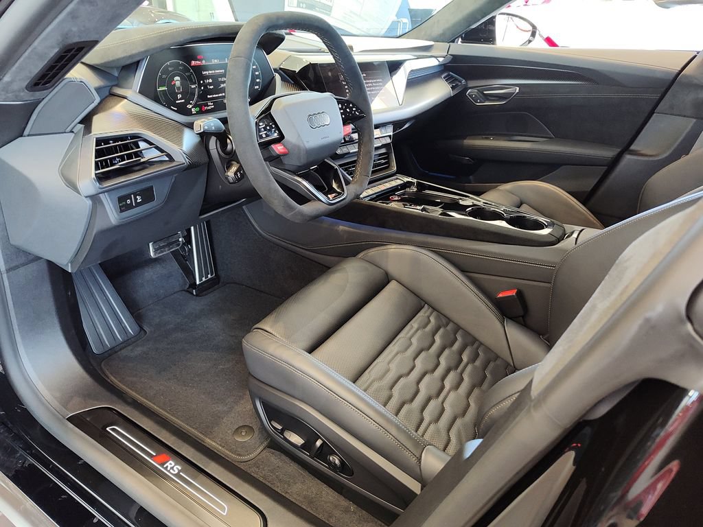 New 2026 Audi RS e-tron GT performance AWD/4WD image 2