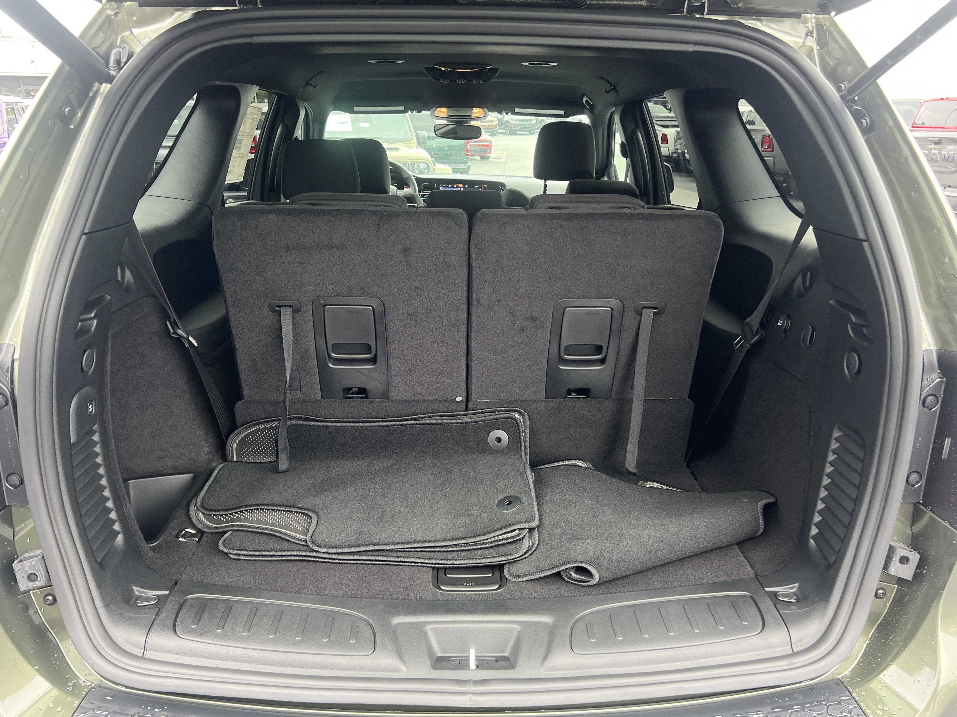 New 2026 Dodge Durango GT w/ Blacktop Package RWD image 16