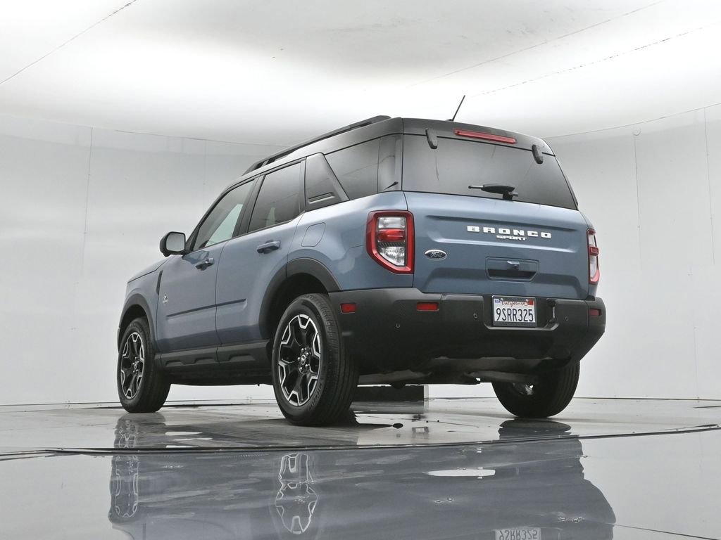 Certified 2025 Ford Bronco Sport Outer Banks w/ Outer Banks Tech Package+ image 49