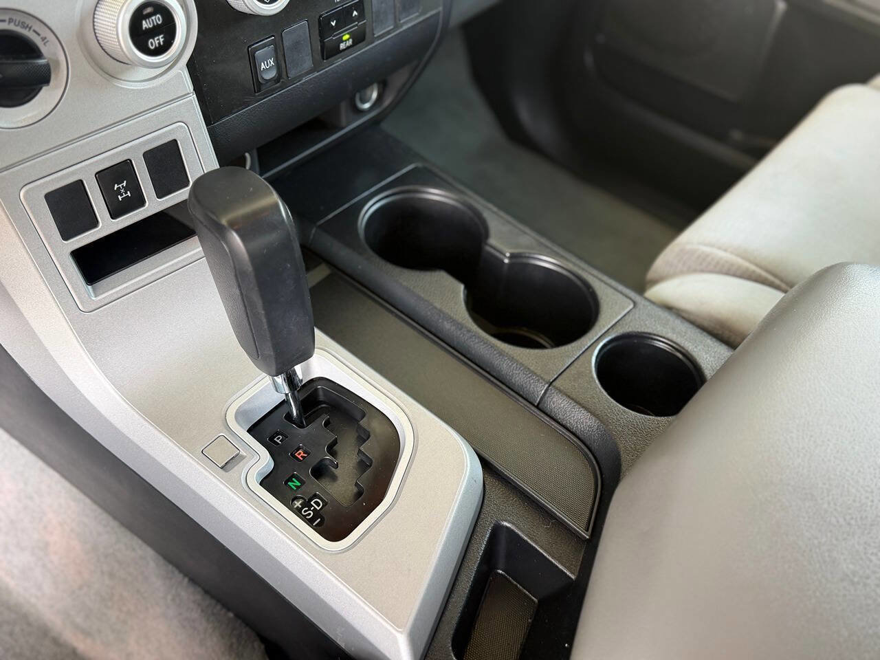 Used 2008 Toyota Sequoia SR5 image 15