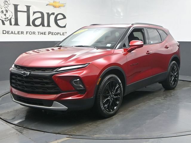 Used 2024 Chevrolet Blazer LT w/ LPO, Black Grille Bar Package FWD image 34