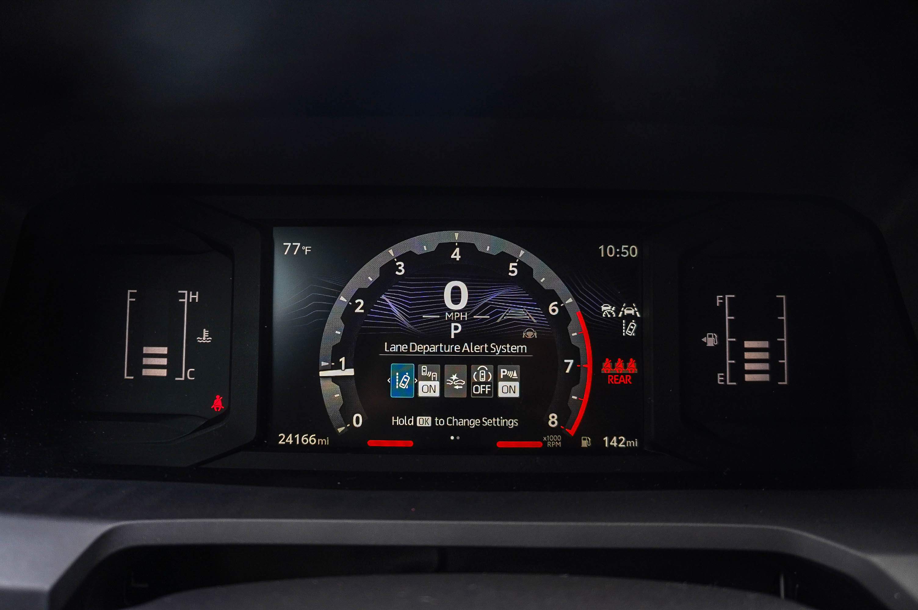 Used 2024 Toyota Tacoma SR5 AWD/4WD image 25