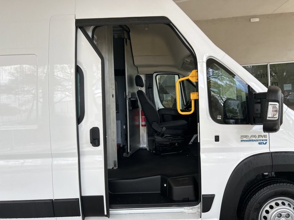 Used 2024 RAM ProMaster 3500 w/ Delivery Van Package FWD image 22