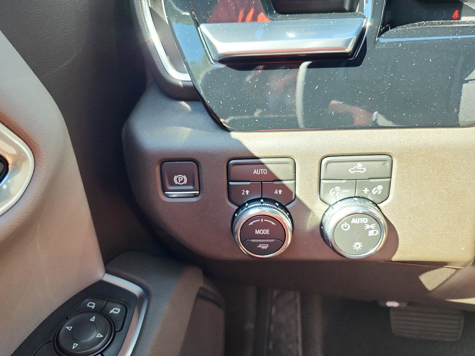 New 2026 GMC Sierra 1500 SLE image 18